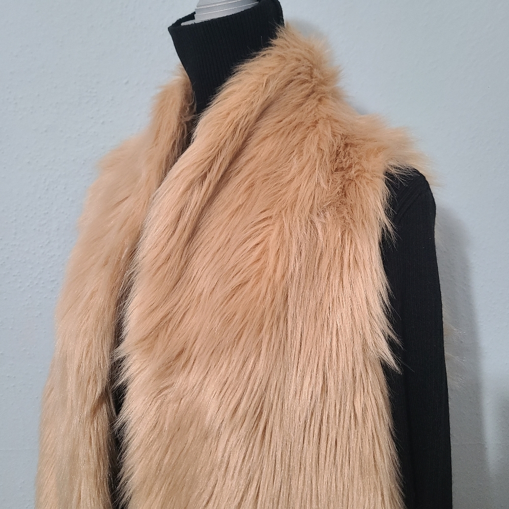 BCBGeneration Faux Fur‎ Women's Vest Size Large - Picture 5 of 14